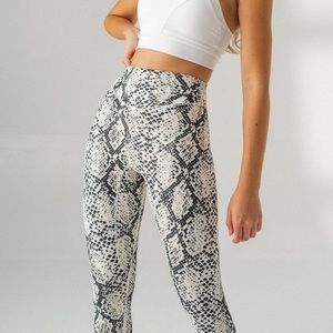 Balance Athletica leggings